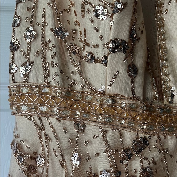 Beautiful strapless dress only worn once! - Picture 4 of 8